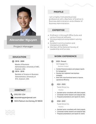 Free  Template: Currículum profesional minimalista en blanco